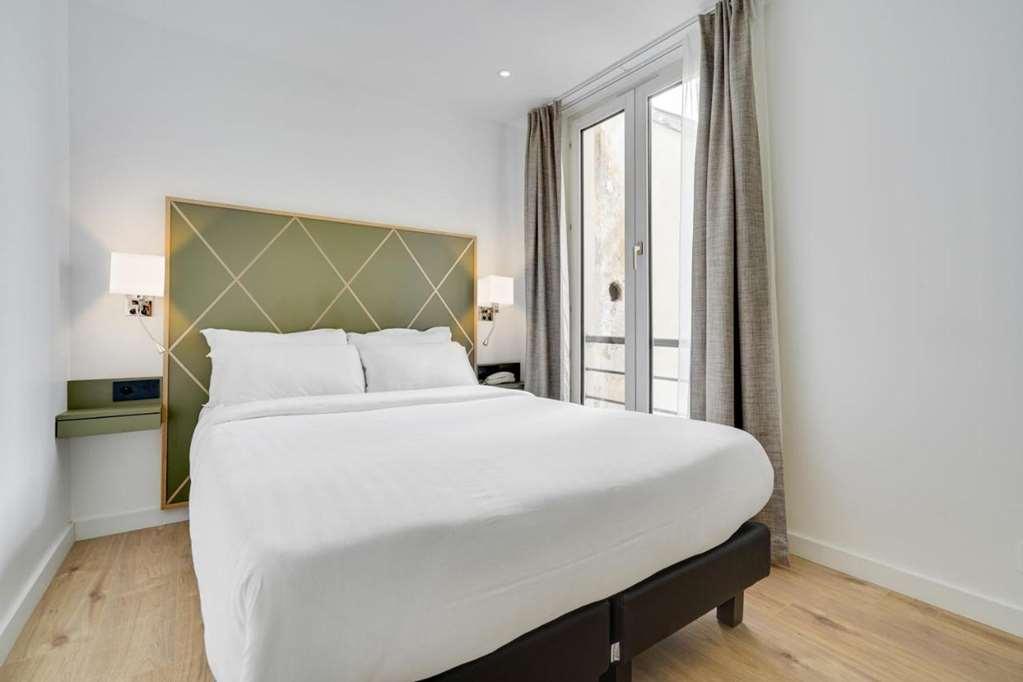 Hotel B Square 3*