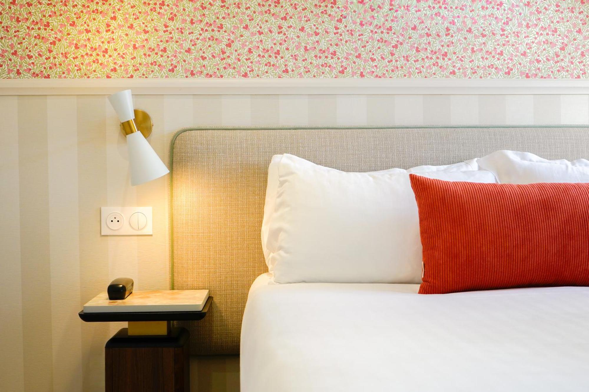 Hotel Joli Mome Paris